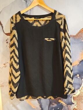 AB Studio Black Blouse with Tan Chevron Sleeves